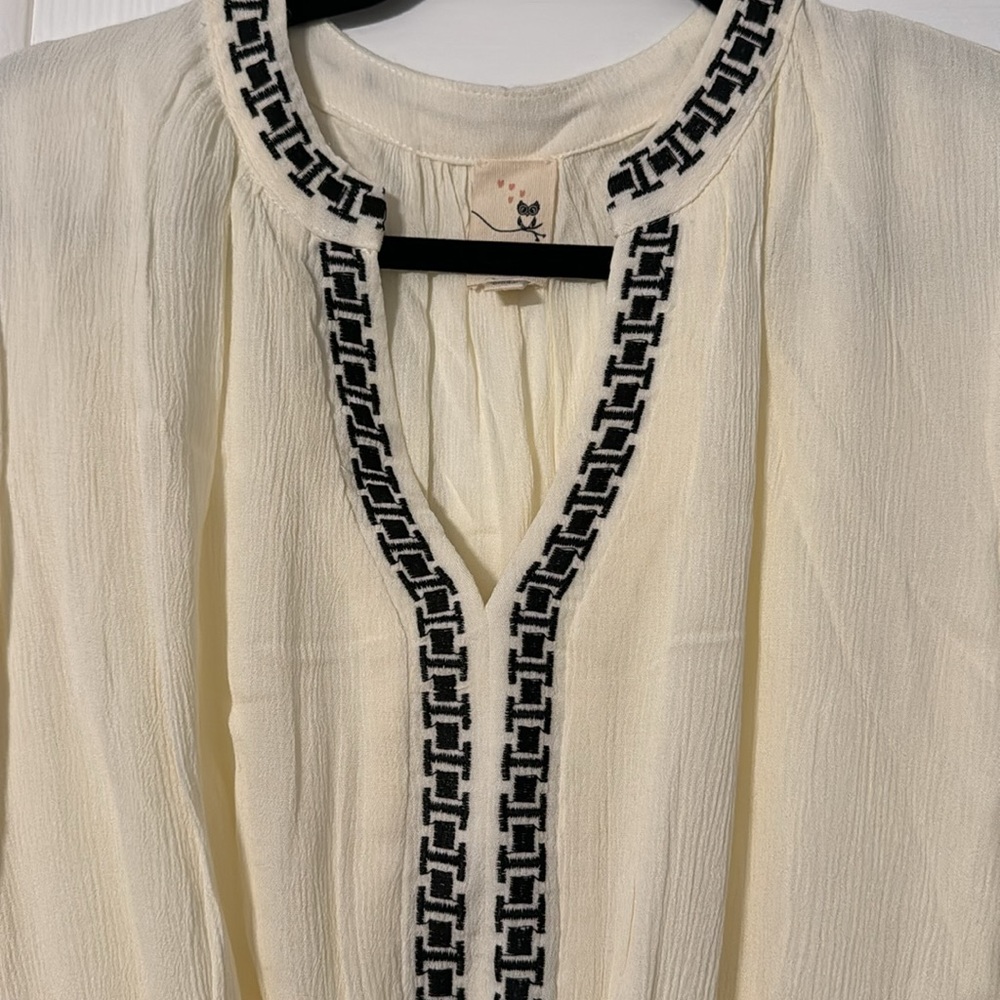 Patterned Dress - Picture 2 of 3
